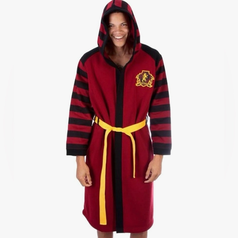 NWT Harry Potter Hogwarts Gryffindor Hooded Adult Robe Cloak Halloween L/XL